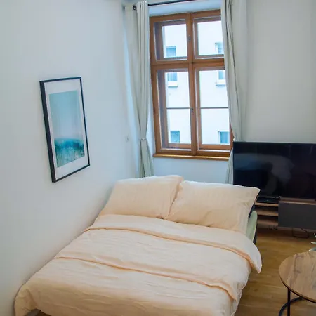 City Centre Apartment With Parking Praga Exterior foto